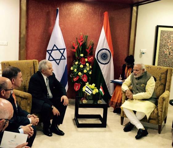 Agri Minister Yair Shamir met PM Narendra Modi during Vibrant Gujarat15